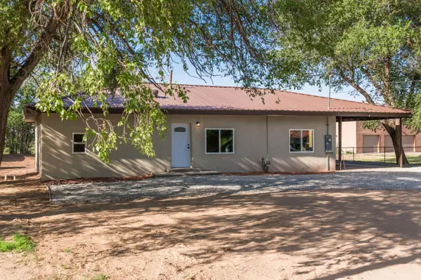2008 Le Avenue Sw, Albuquerque, NM 87105