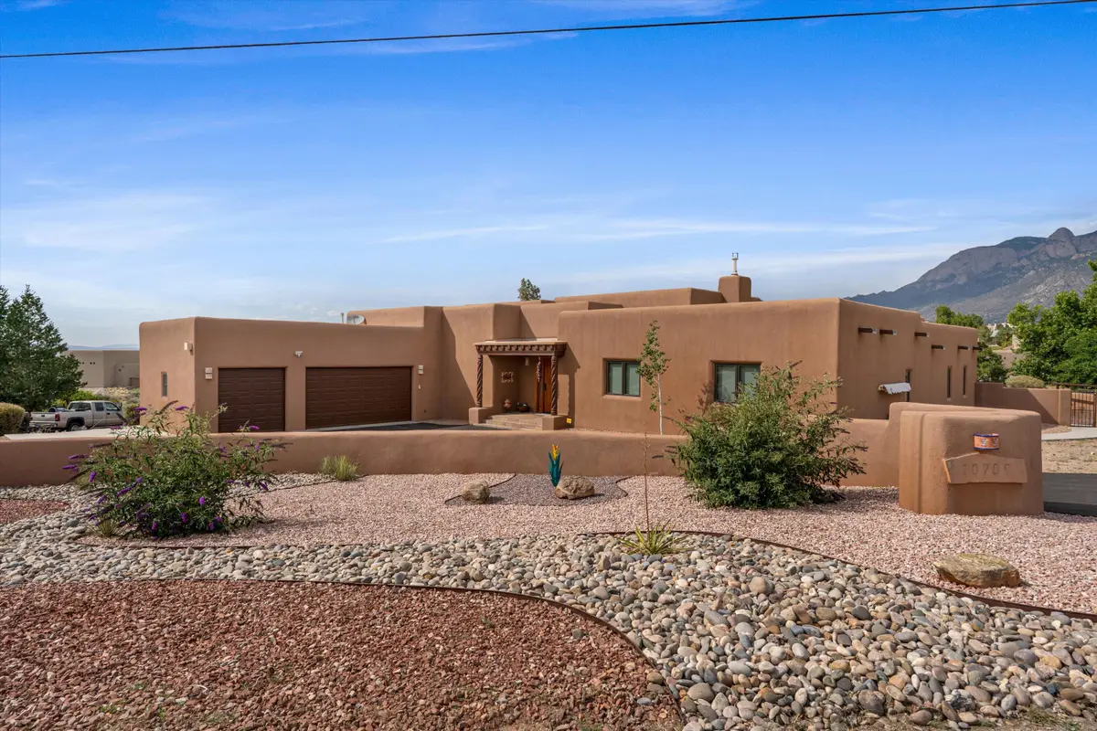 10709 San Francisco Road Ne, Albuquerque, NM 87122 - #1