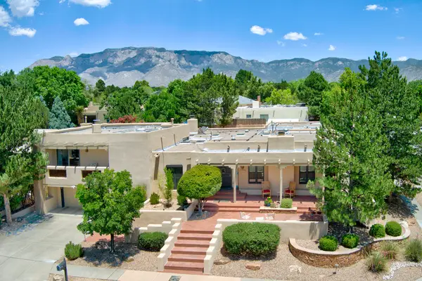 5500 Luna Del Oro Court Ne, Albuquerque, NM 87111