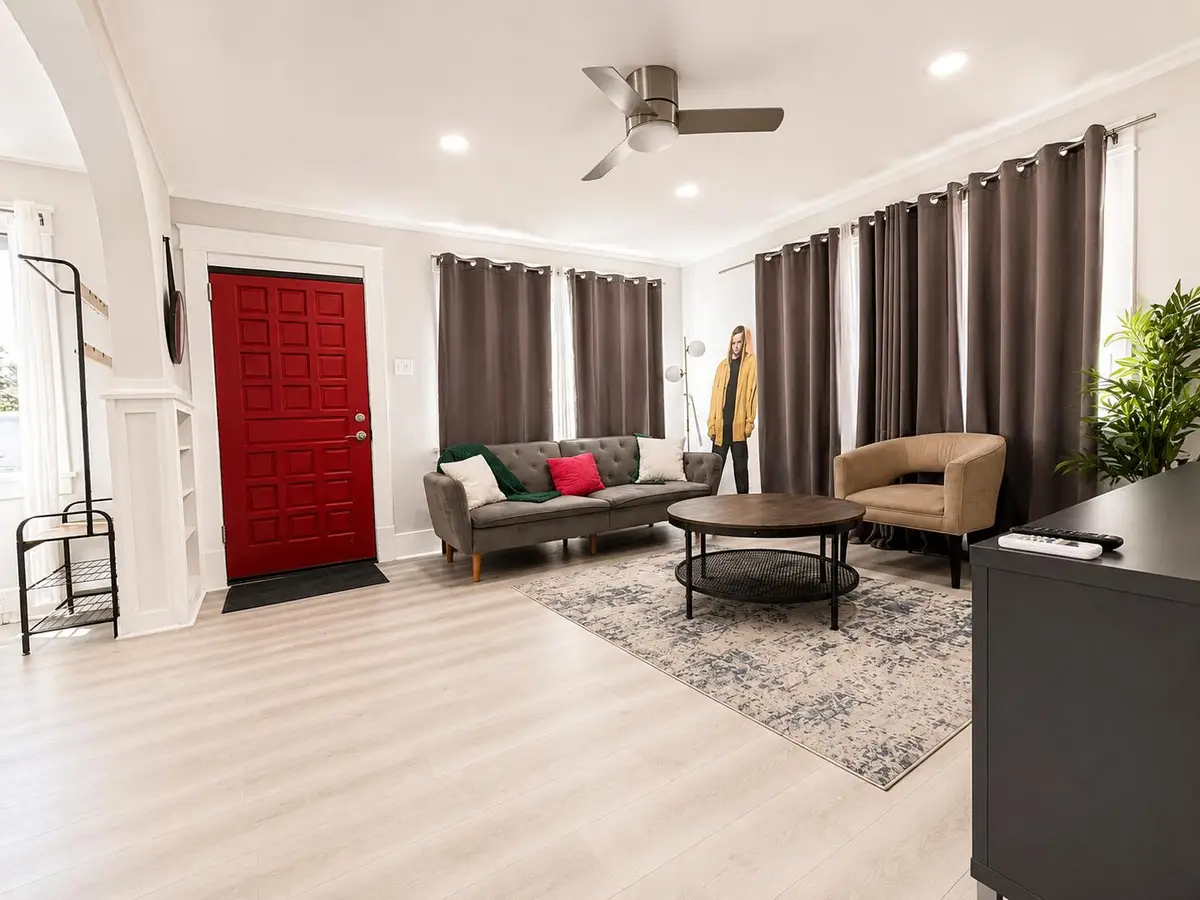 1124 Los Tomases Drive Nw, Albuquerque, NM 87102 - #1