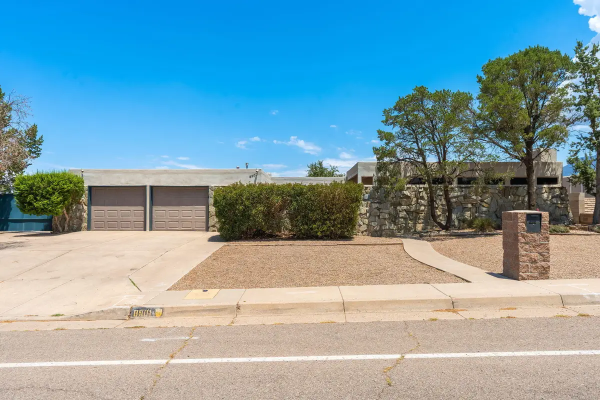 8901 Osuna Road Ne, Albuquerque, NM 87111 - #1