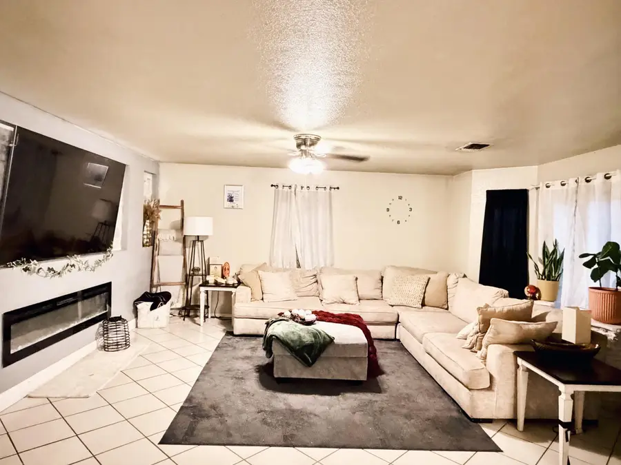 2318 Algerita Street, Carlsbad, NM 88220 - #2