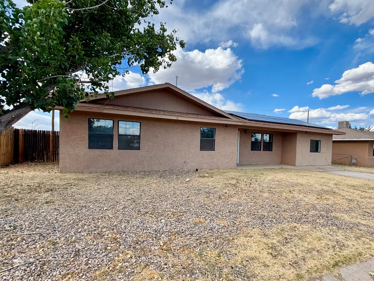 816 La Luz Drive, Belen, NM 87002 - #1