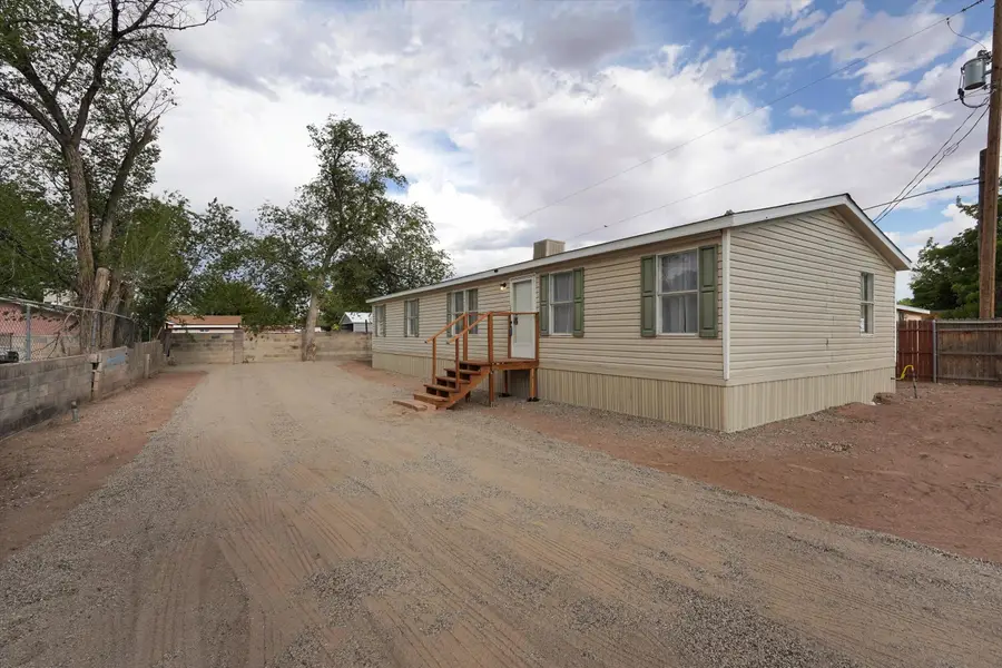 2106 Perry Road Sw, Albuquerque, NM 87105 - #3