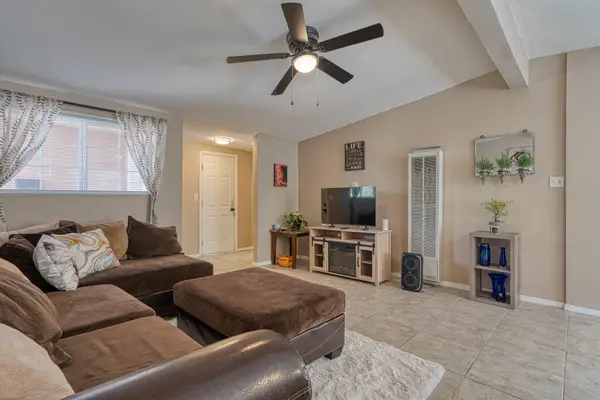 1844 Elizabeth Street Ne, Albuquerque, NM 87112
