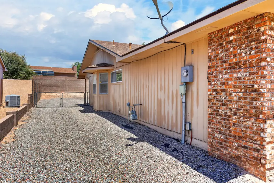7221 Sunlight Peak Drive Ne, Rio Rancho, NM 87144 - #3