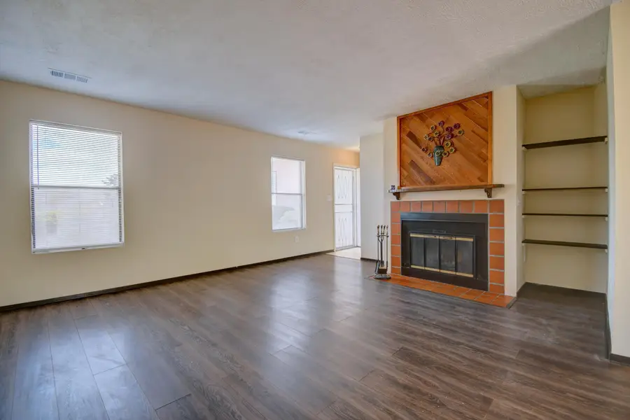 774 Zuni Road Se, Rio Rancho, NM 87124 - #3