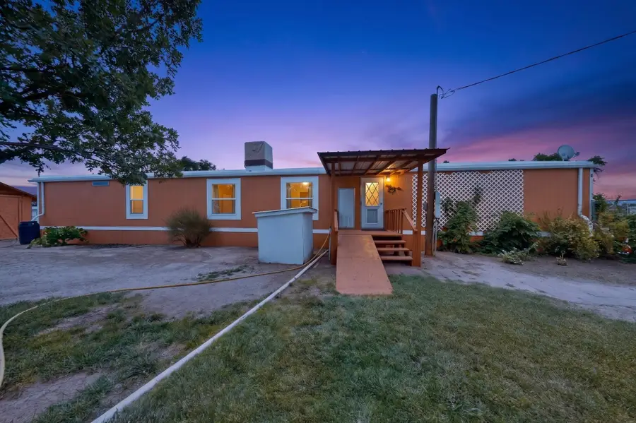8 Kimberling Drive, Los Lunas, NM 87031 - #2