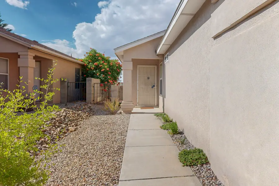 6128 Hemlock Avenue Nw, Albuquerque, NM 87114 - #3