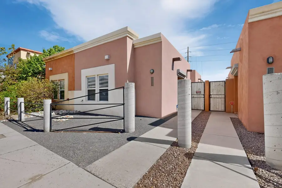 506 Coal Avenue Sw, Albuquerque, NM 87102 - #2