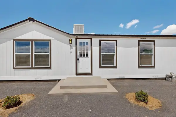 517 E First Street Ne, Rio Rancho, NM 87124