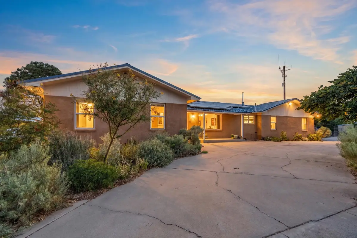 3121 San Joaquin Avenue Se, Albuquerque, NM 87106 - #1