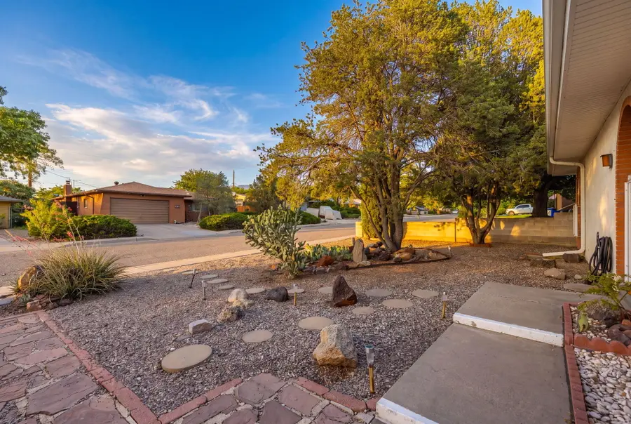 9420 Dona Rowena Avenue Ne, Albuquerque, NM 87111 - #3