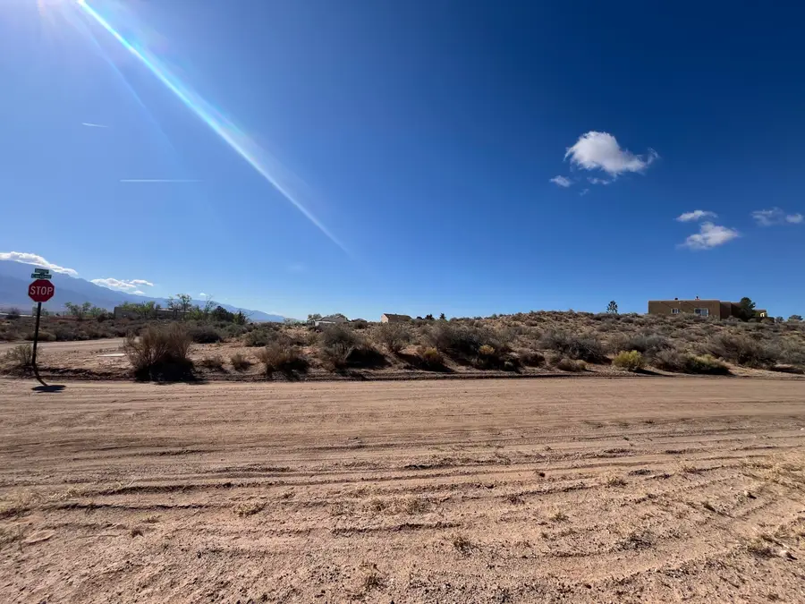 5530 Teton Avenue Ne, Rio Rancho, NM 87144 - #2