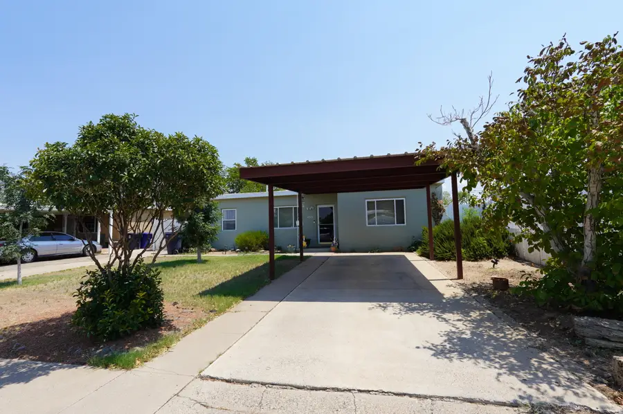 2724 Madison Street Ne, Albuquerque, NM 87110 - #2