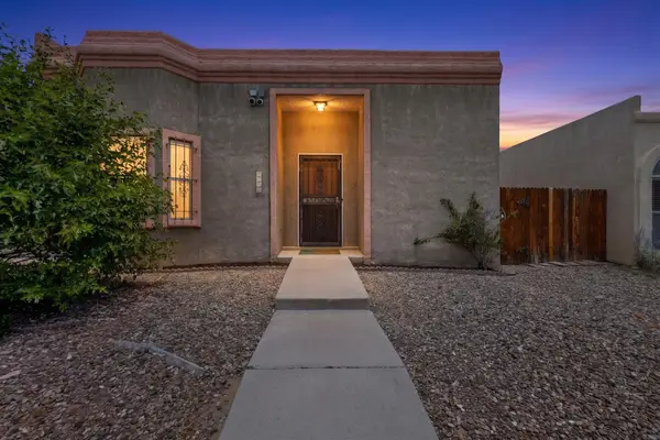 7709 Pinewood Drive Nw, Albuquerque, NM 87120