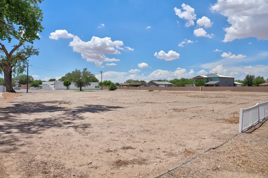 4509 Isleta Boulevard Sw, Albuquerque, NM 87105 - #3