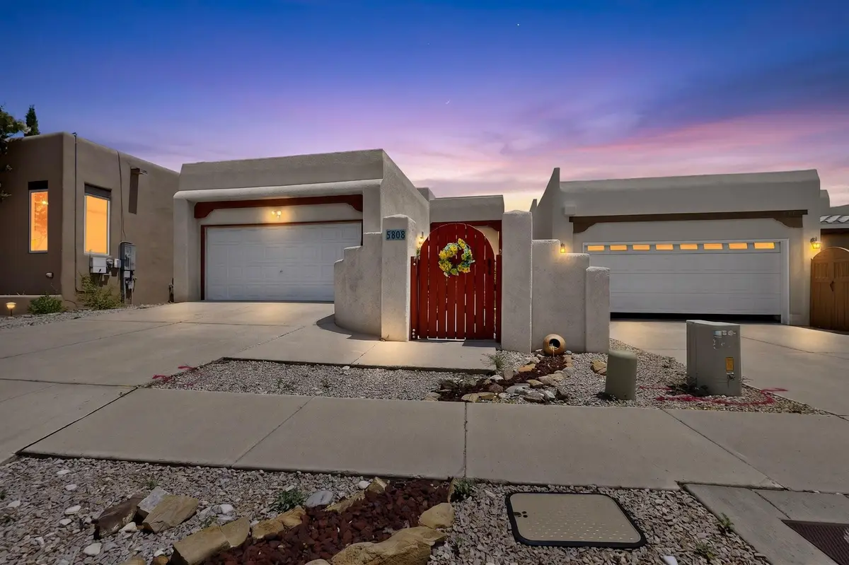5808 Tres Vistas Court Nw, Albuquerque, NM 87120 - #1