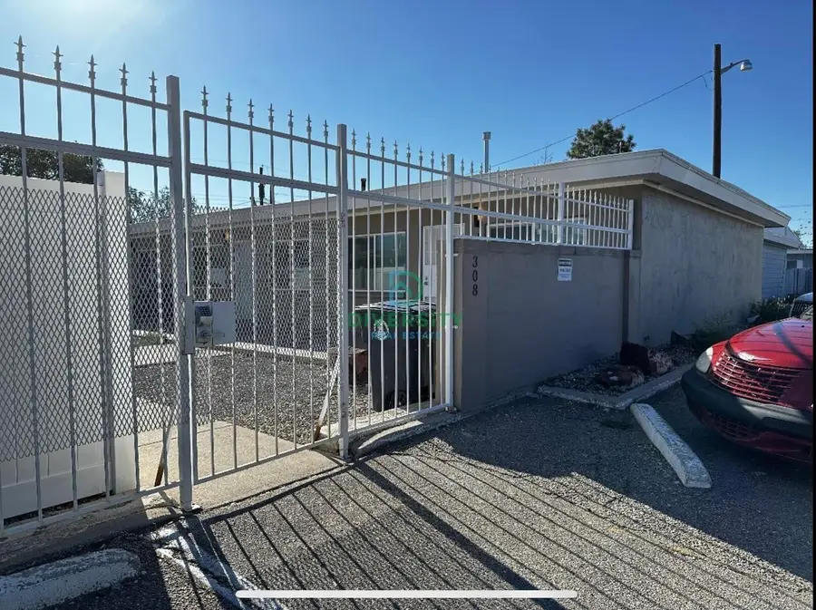 308 Charleston Street Ne, Albuquerque, NM 87108 - #2