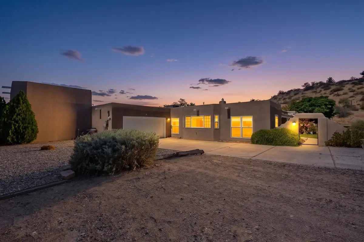 321 Paseo De Corrales, Corrales, NM 87048 - #1