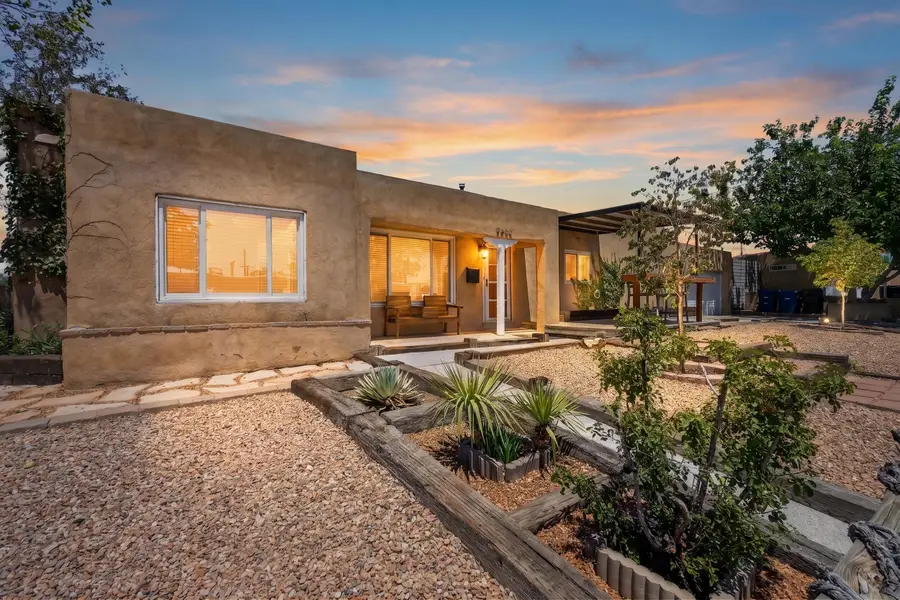 8403 Haines Avenue Ne, Albuquerque, NM 87110 - #3