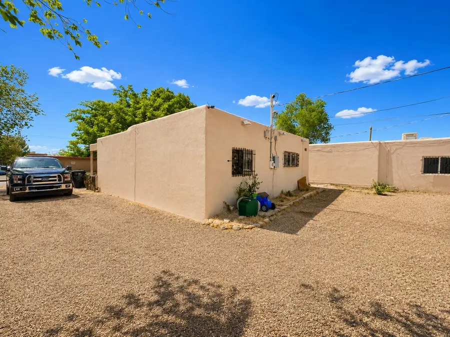 616 & 618 Mesilla Street Se, Albuquerque, NM 87108 - #2