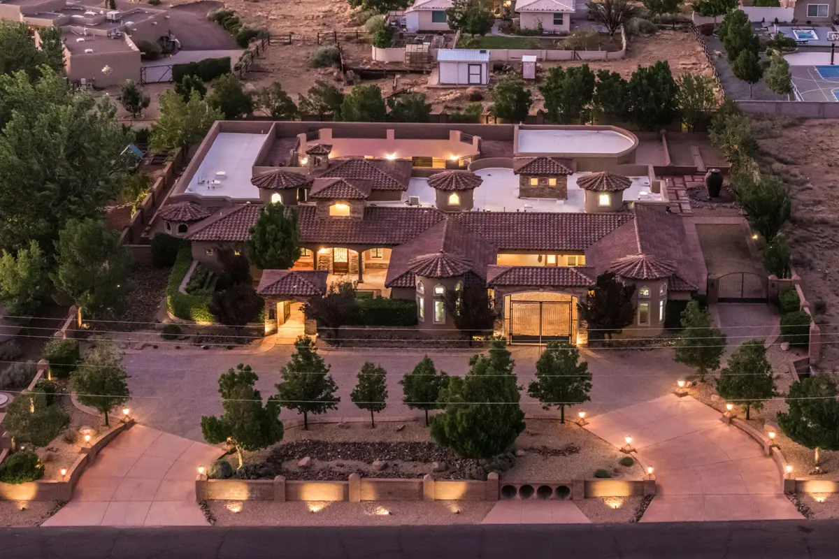 8801 Glendale Avenue Ne, Albuquerque, NM 87122 - #1