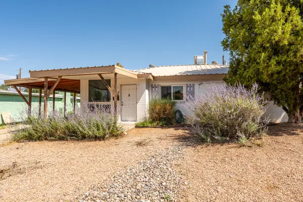 8903 Cordova Avenue Ne, Albuquerque, NM 87112
