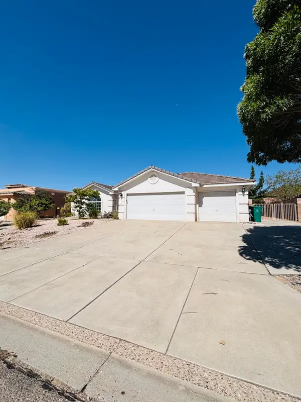 2417 Manzano Loop Ne, Rio Rancho, NM 87144