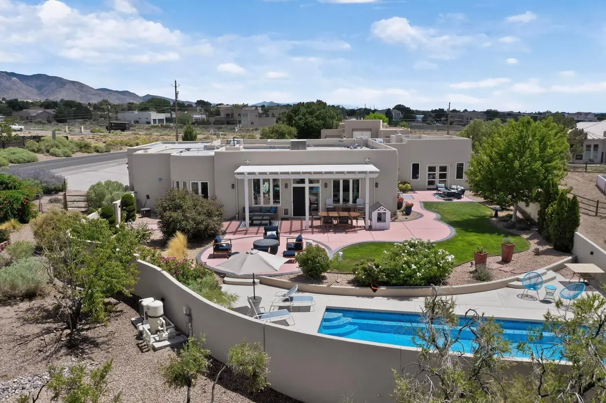 9215 Ventura Street Ne, Albuquerque, NM 87122 - #1