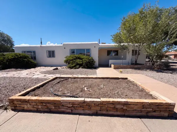 700 Dakota Street Se, Albuquerque, NM 87108