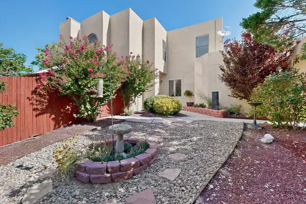 10401 Camino Del Oso Ne, Albuquerque, NM 87111