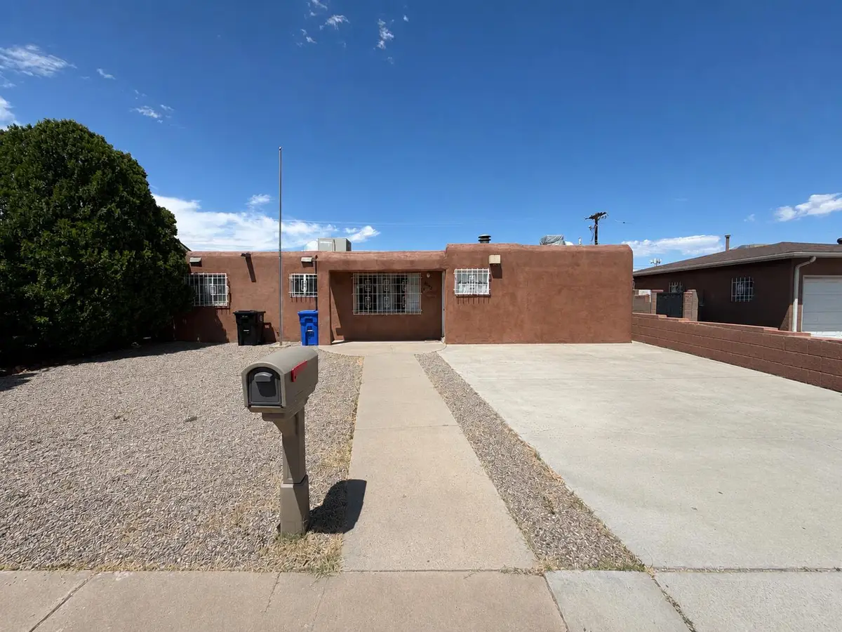 3213 Ortiz Drive Ne, Albuquerque, NM 87110 - #1