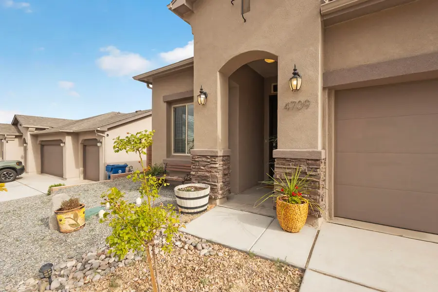 4709 Manzano Peak Street Sw, Los Lunas, NM 87031 - #3