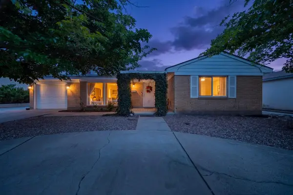 2814 Arizona Street Ne, Albuquerque, NM 87110