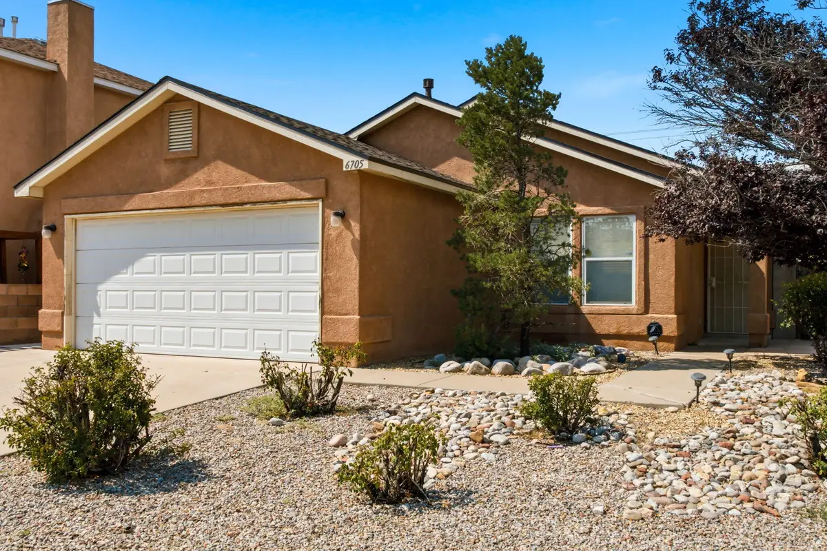 6705 Photinia Place Nw, Albuquerque, NM 87121 - #1