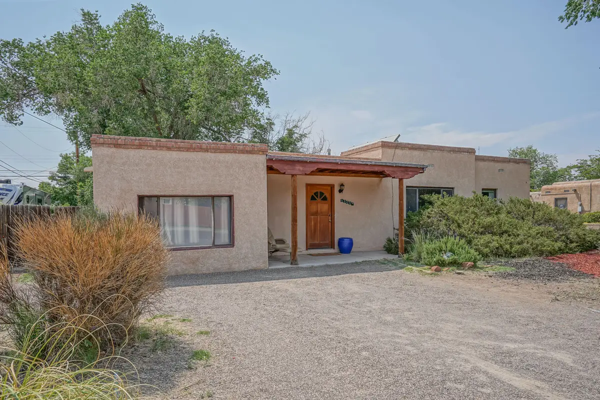 6809 Vermejo Drive Nw, Albuquerque, NM 87107 - #1