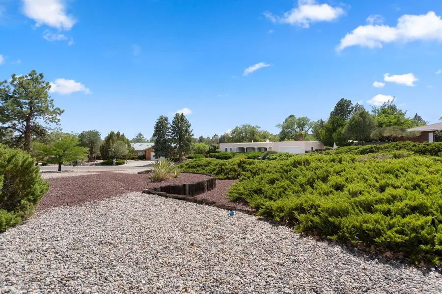 5208 Russell Drive Nw, Albuquerque, NM 87114 - #3