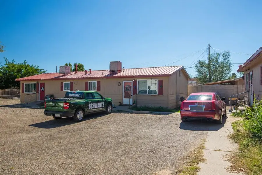 502 Headingly Avenue Nw, Albuquerque, NM 87107 - #2