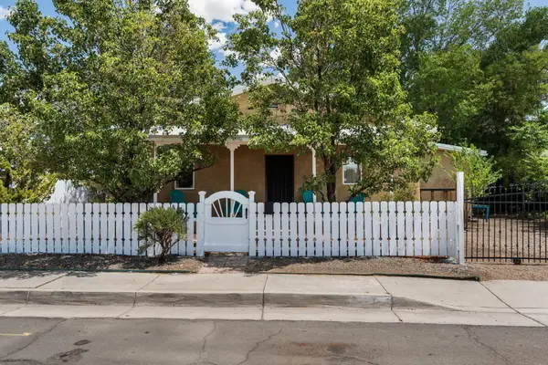 1023 11th Street Sw, Albuquerque, NM 87102
