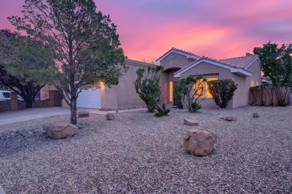 6608 Honeylocust Avenue Nw, Albuquerque, NM 87121