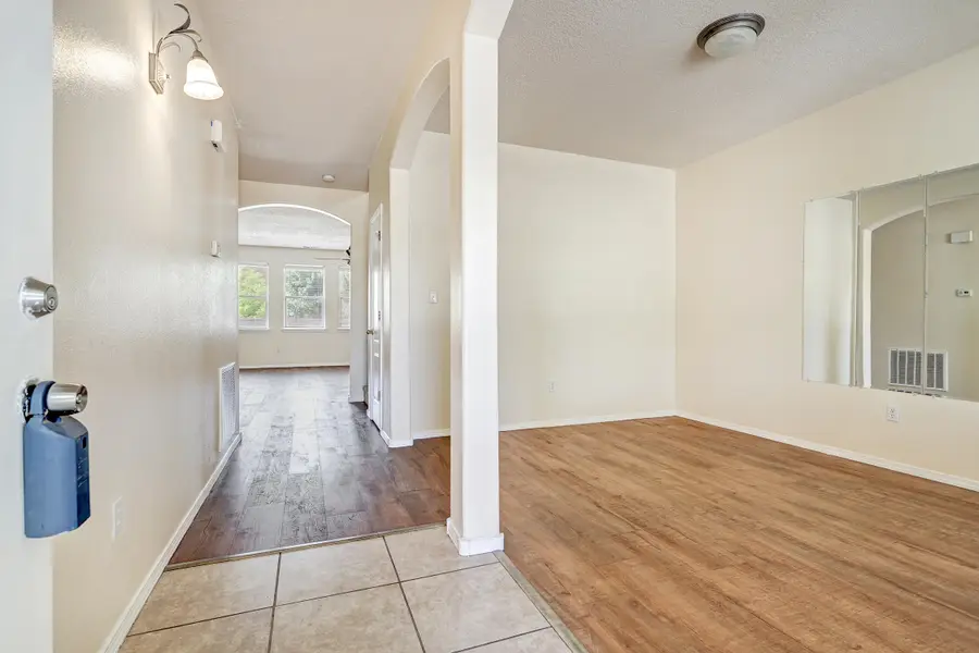7108 Tree Line Avenue Nw, Albuquerque, NM 87114 - #2