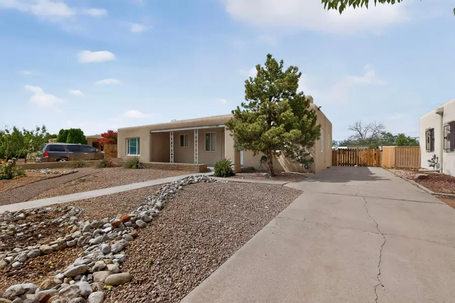 5417 Granite Avenue Ne, Albuquerque, NM 87110 - #2