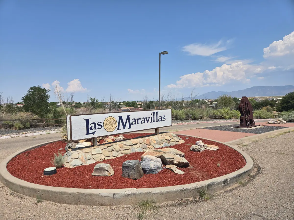 21 Juniper Avenue, Los Lunas, NM 87031 - #1