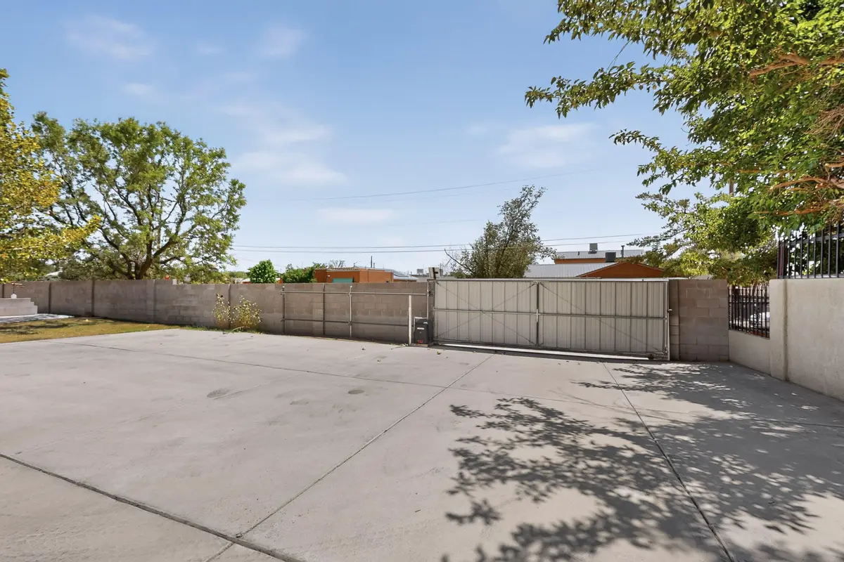 2401 Broadway Boulevard Ne, Albuquerque, NM 87102 - #1