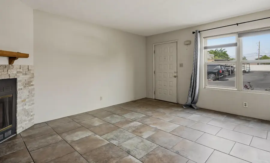 3301 Monroe Street Ne #UNIT J105, Albuquerque, NM 87110 - #2