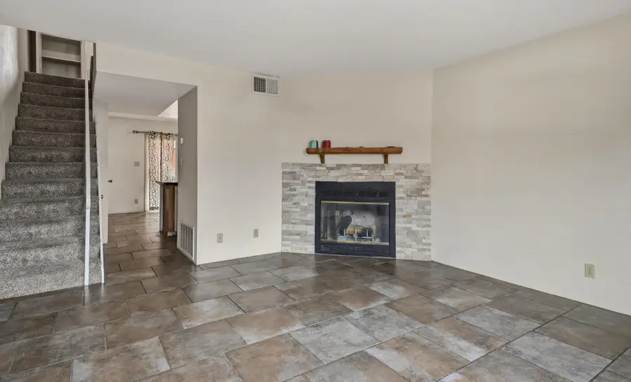 3301 Monroe Street Ne #UNIT J105, Albuquerque, NM 87110 - #3