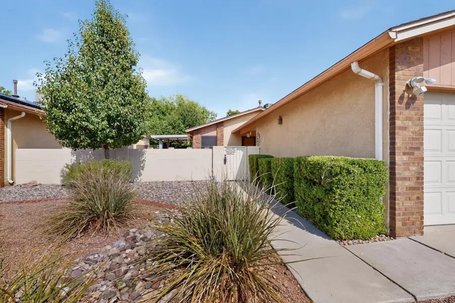 316 Palmer Park Drive Ne, Albuquerque, NM 87123 - #3
