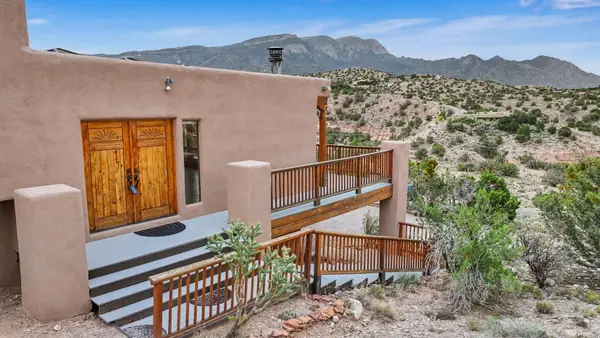 2 Cueva Canyon Road, Placitas, NM 87043