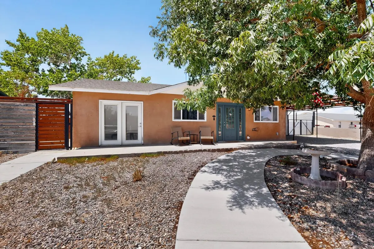 619 Edith Drive, Belen, NM 87002 - #1